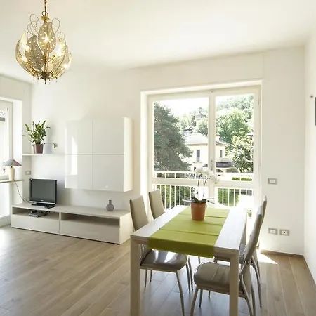 Apartment Azalea Stresa